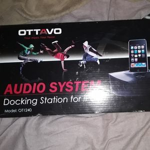 Ipod docking station